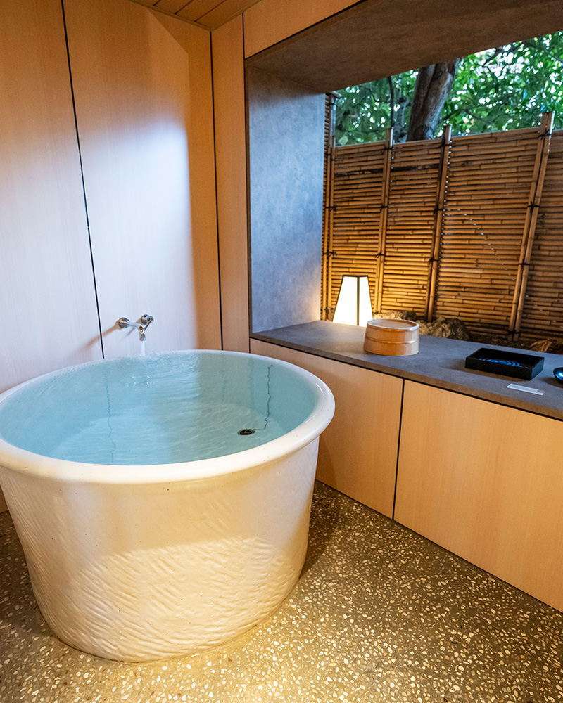 Barrel-Shaped Open-Air Bath